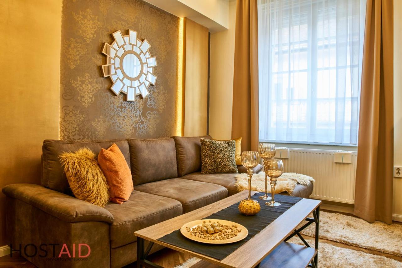 R7 Design Apartment - Hostaid Budapest Exterior photo